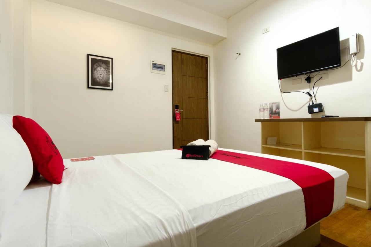 Reddoorz Near V Mapa Station Hotel Manila Bagian luar foto