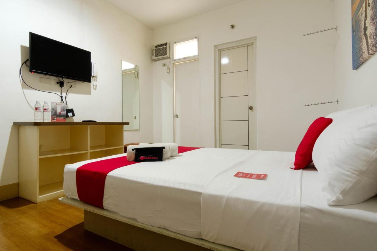 Reddoorz Near V Mapa Station Hotel Manila Bagian luar foto