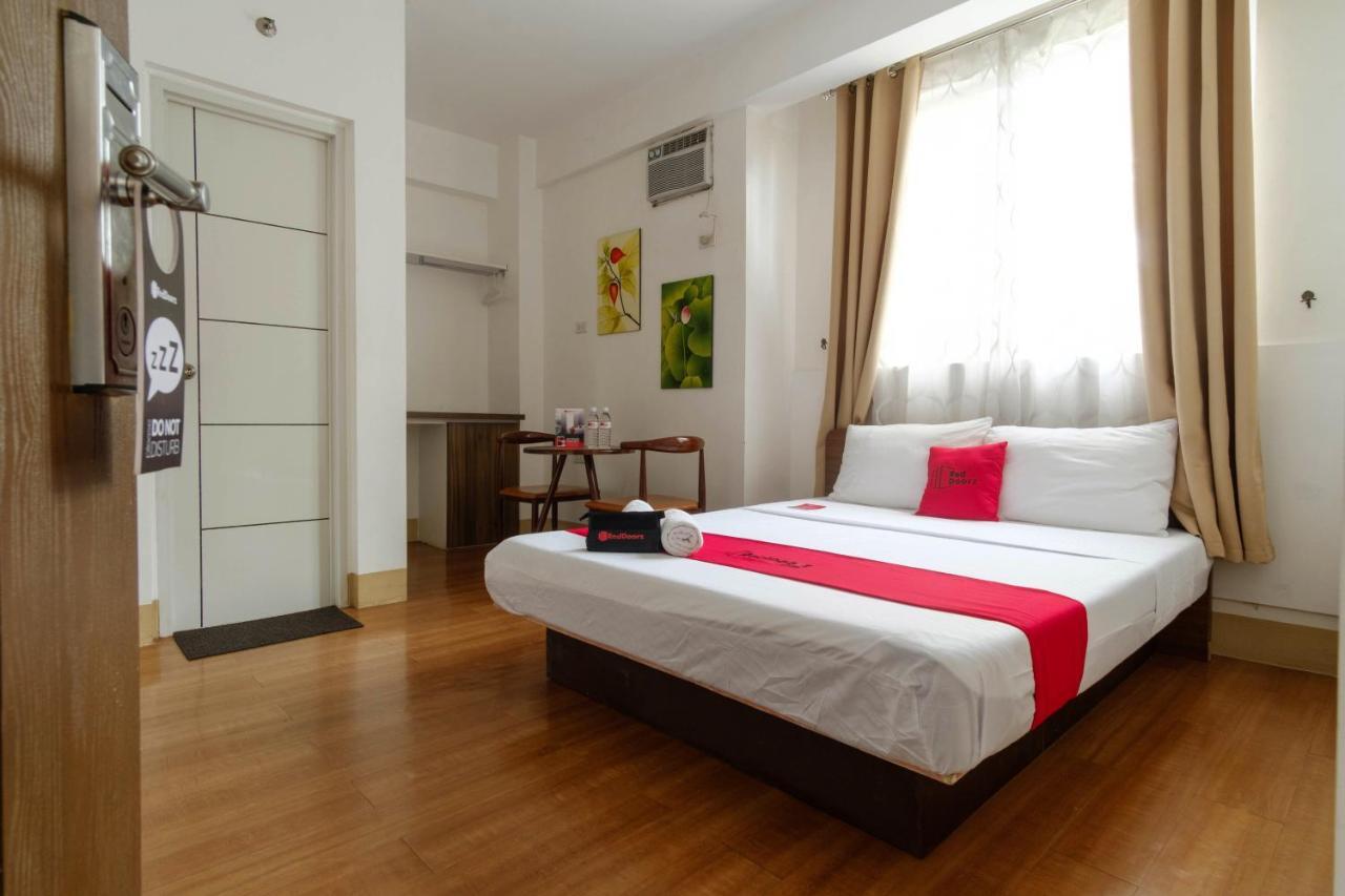 Reddoorz Near V Mapa Station Hotel Manila Bagian luar foto