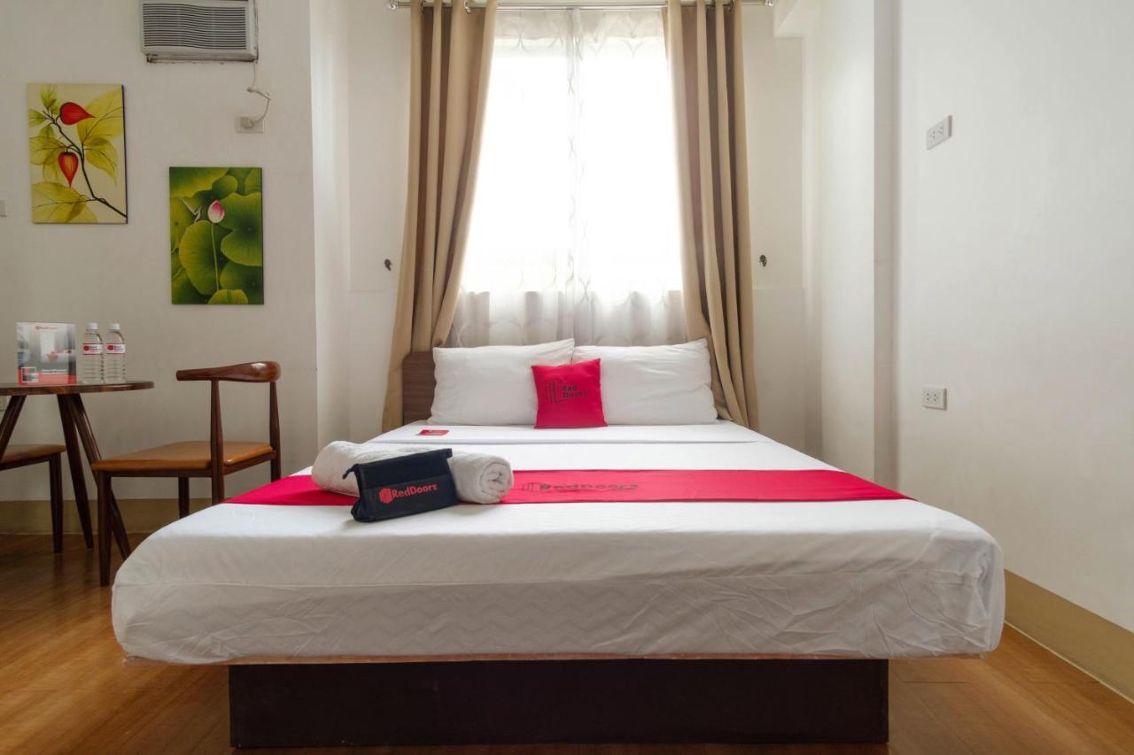 Reddoorz Near V Mapa Station Hotel Manila Bagian luar foto