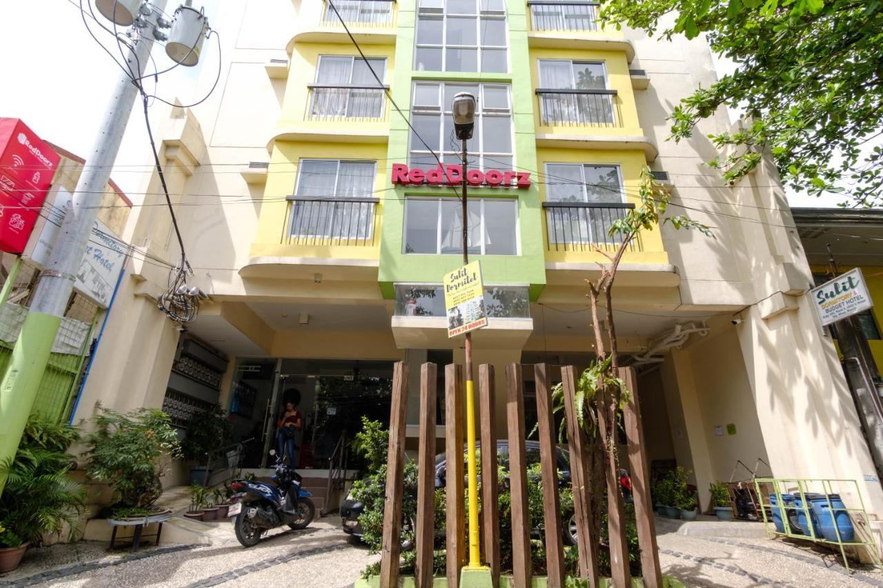 Reddoorz Near V Mapa Station Hotel Manila Bagian luar foto